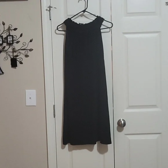 Dress,  cover up (8), purse, and new  ear-rings . Reduced from 25 to $14.00 - Picture 8 of 17